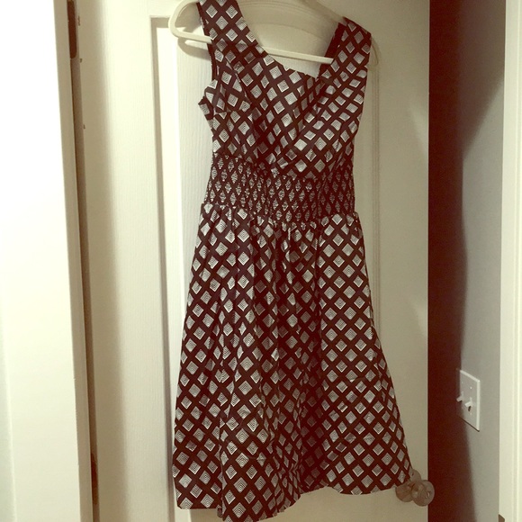 🔻$75 NWT WHBM Sz 6 GeoPrnt Satn FtnFlr Dress - Picture 2 of 8